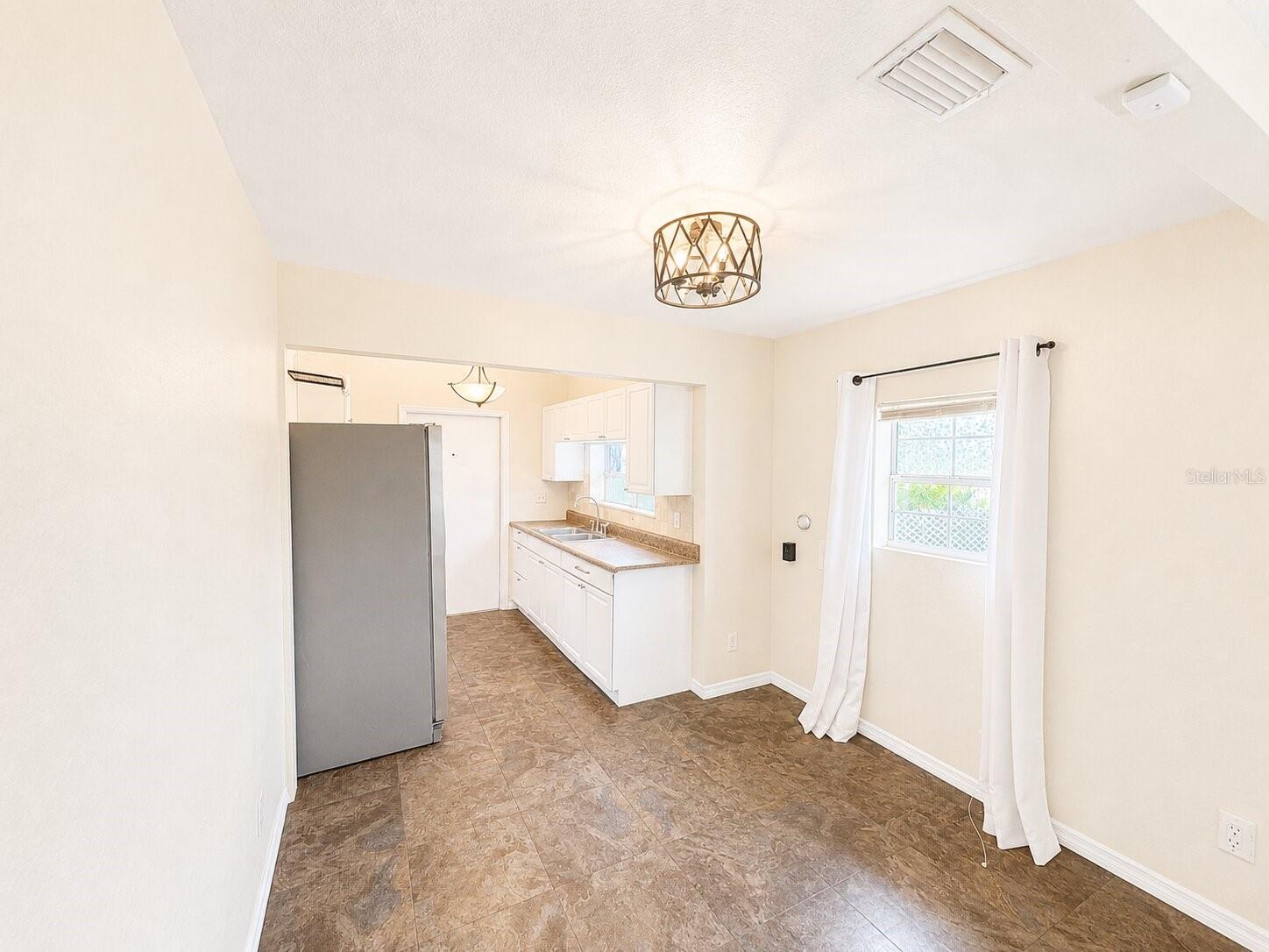 201 35TH ST S, ST PETERSBURG, FL, 33711