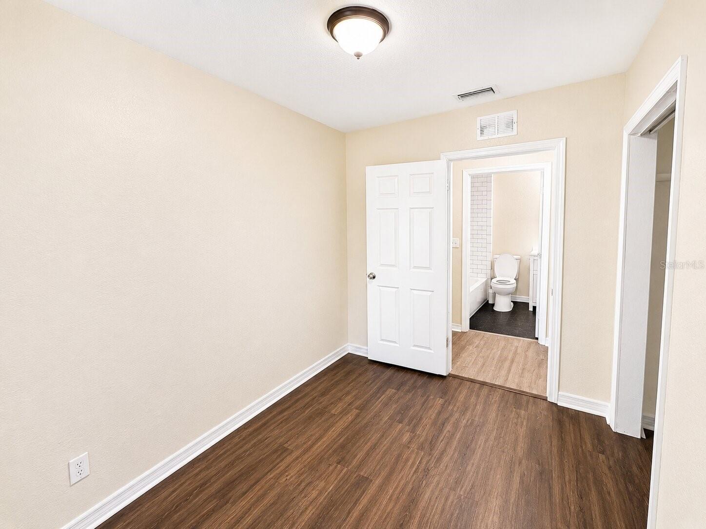 201 35TH ST S, ST PETERSBURG, FL, 33711