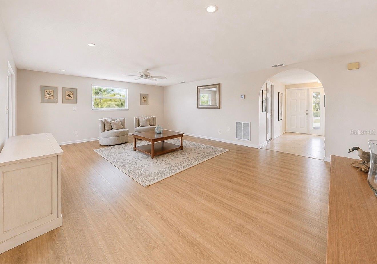 6316 JAMAICA CIR E #E, APOLLO BEACH, FL, 33572