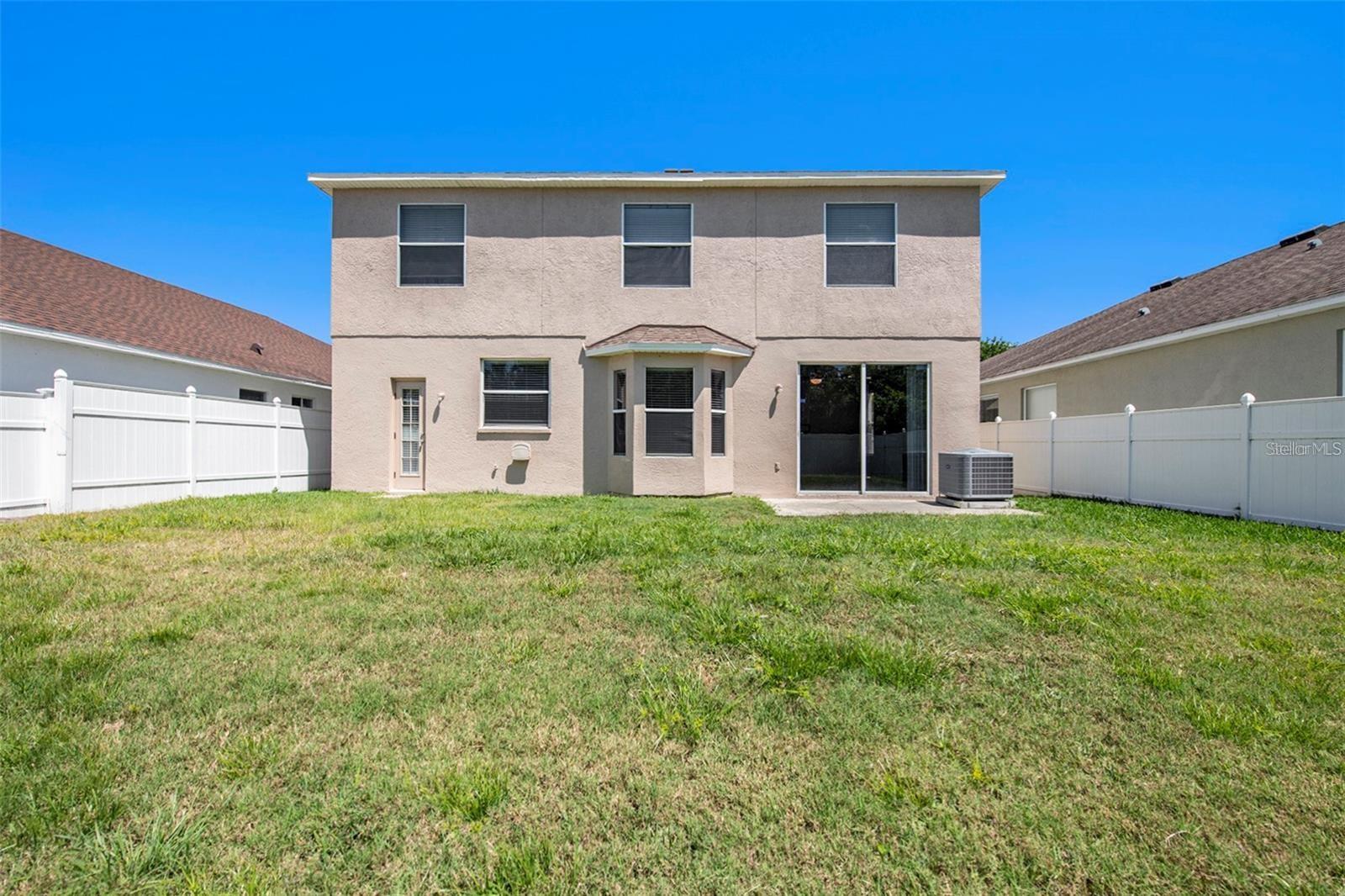 8207 WATER TOWER DR, TAMPA, FL, 33619
