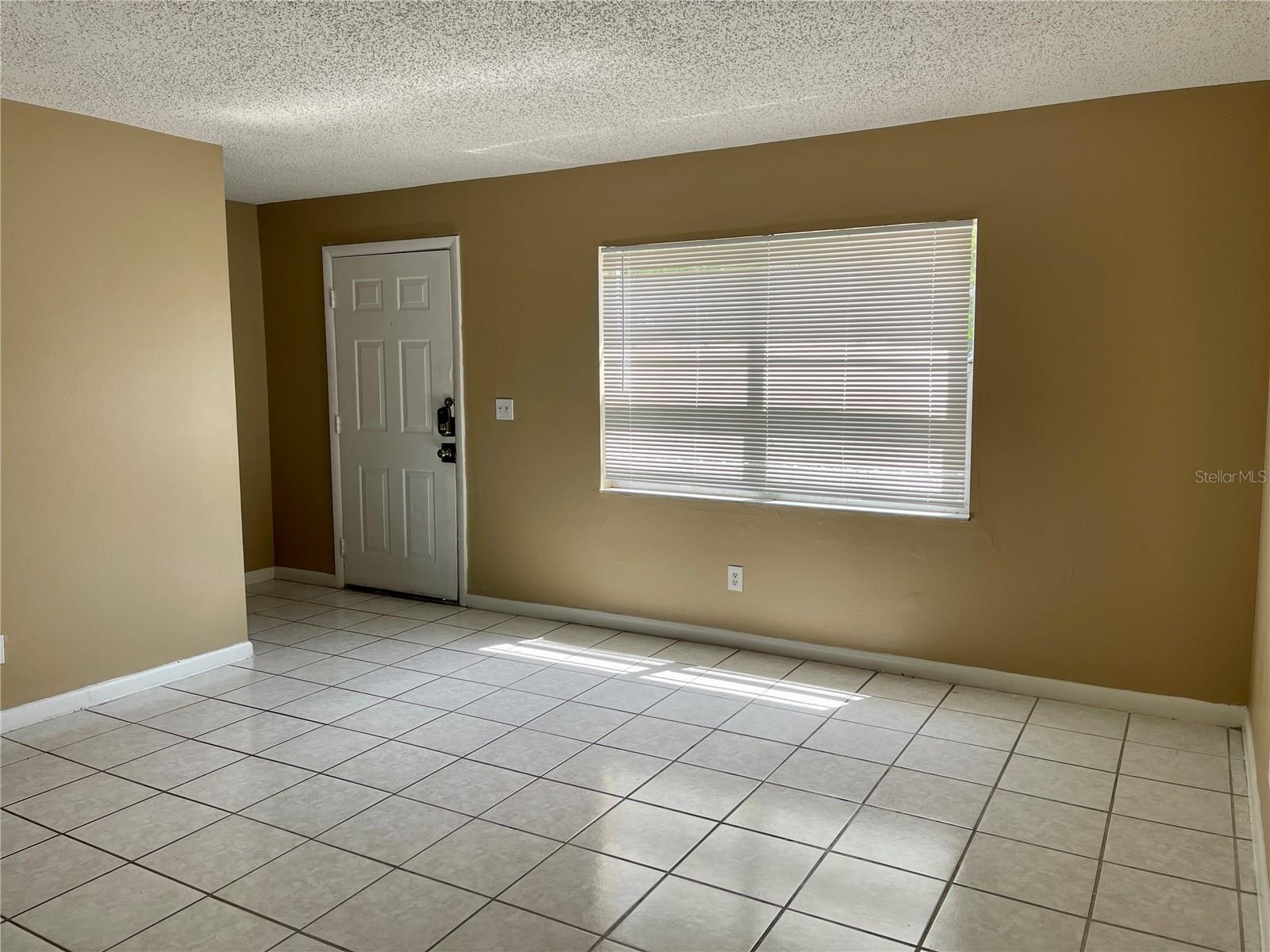 9209 TUDOR DR #C203, TAMPA, FL, 33615