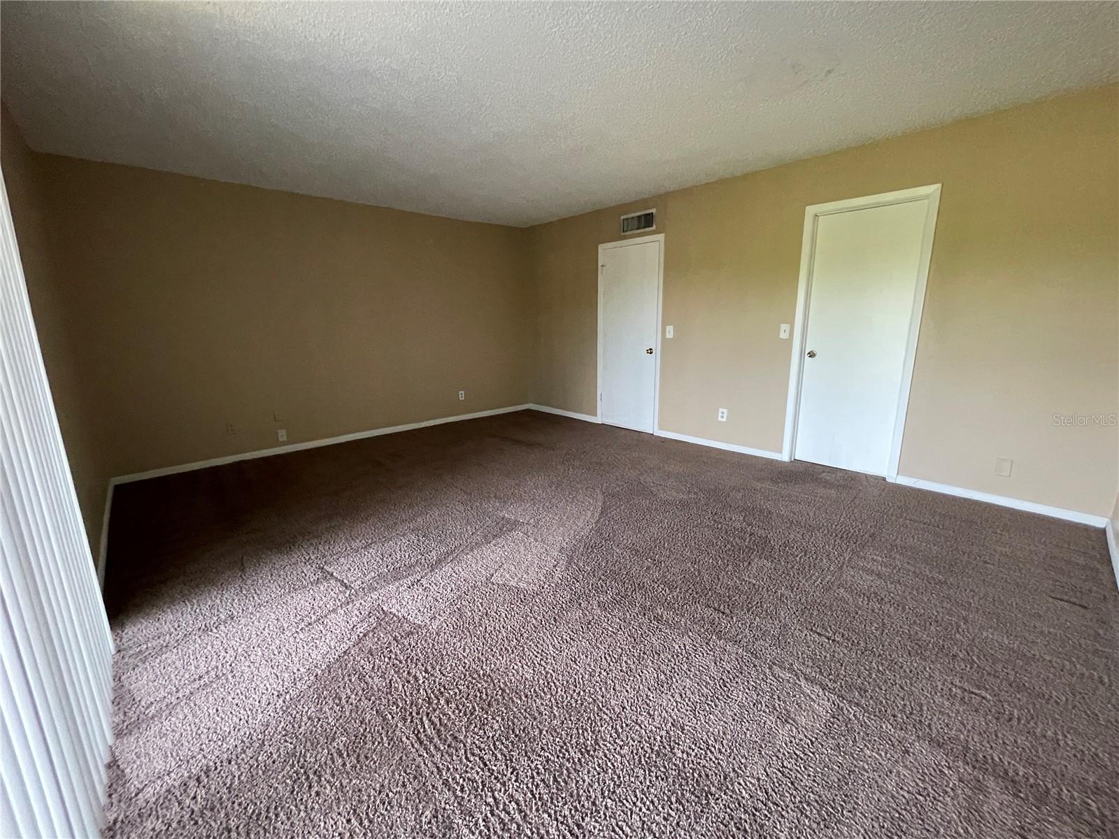 9209 TUDOR DR #C203, TAMPA, FL, 33615