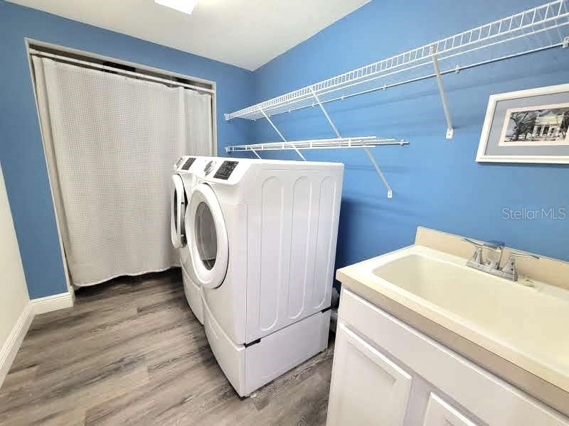 7296 MARATHON DR #404, SEMINOLE, FL, 33777