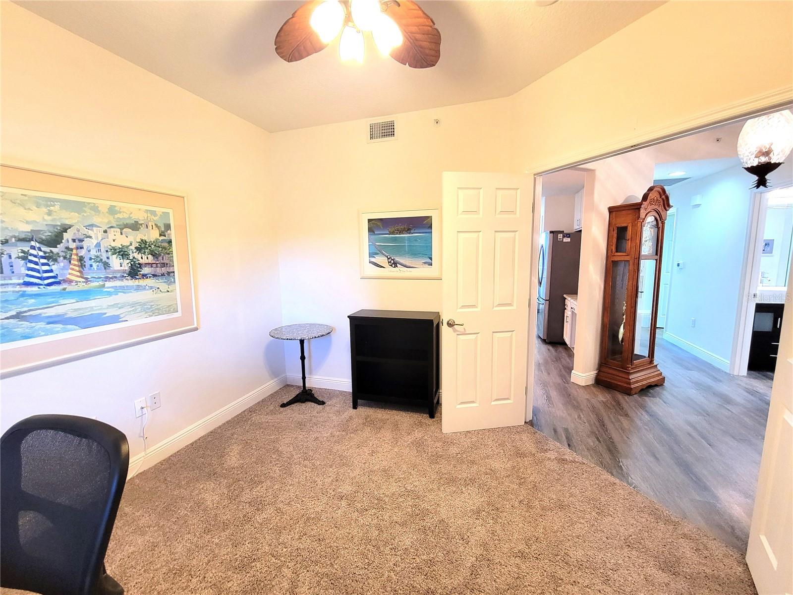 7296 MARATHON DR #404, SEMINOLE, FL, 33777