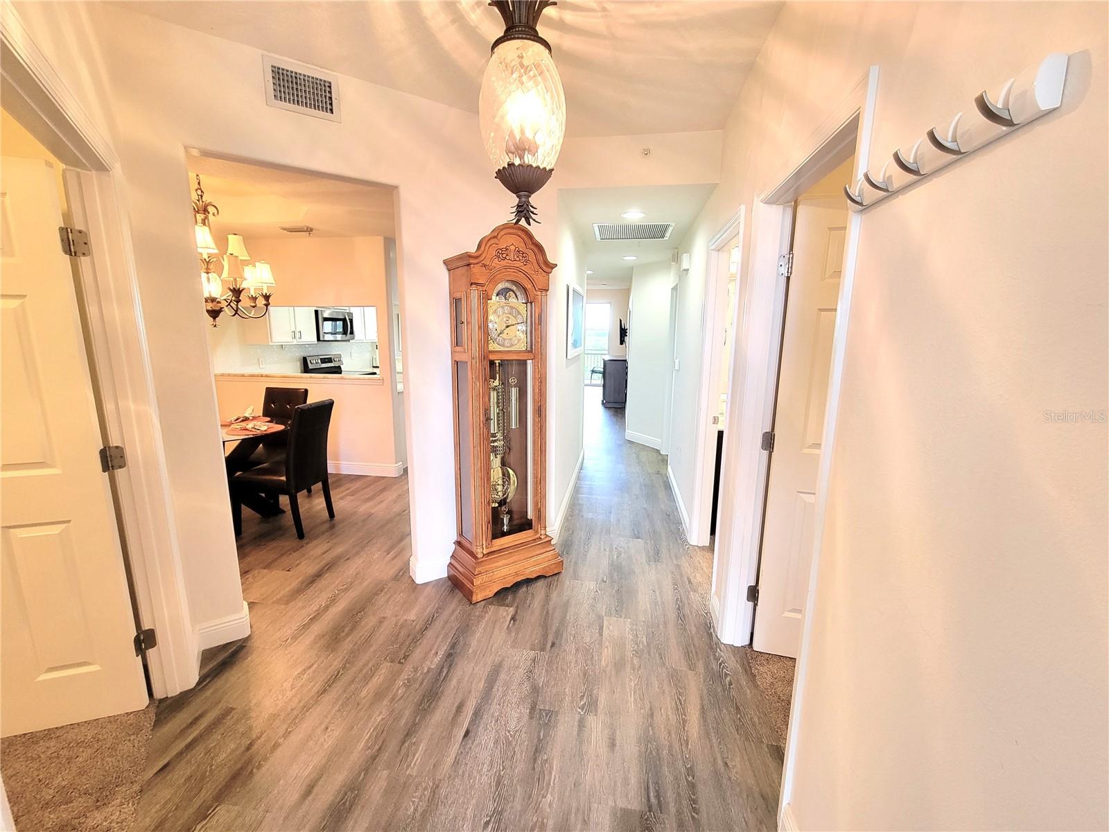 7296 MARATHON DR #404, SEMINOLE, FL, 33777