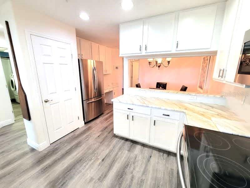 7296 MARATHON DR #404, SEMINOLE, FL, 33777