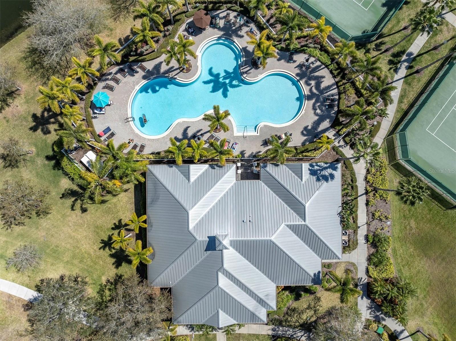 7296 MARATHON DR #404, SEMINOLE, FL, 33777