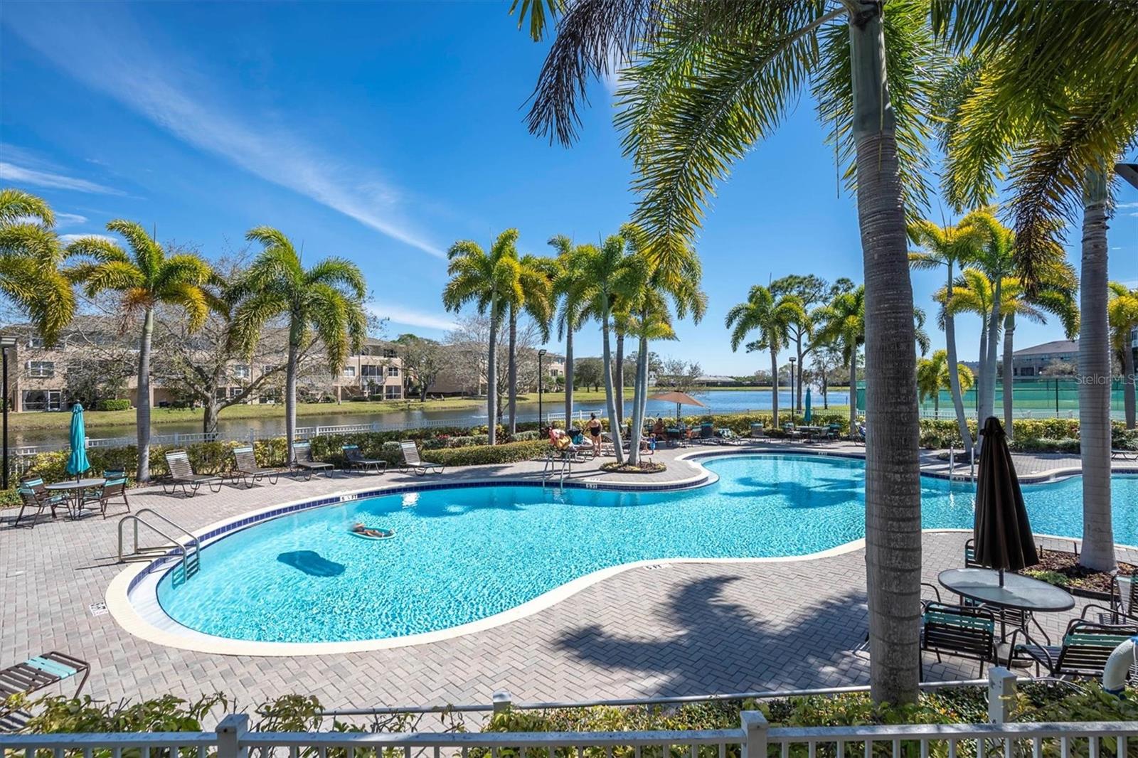 7296 MARATHON DR #404, SEMINOLE, FL, 33777