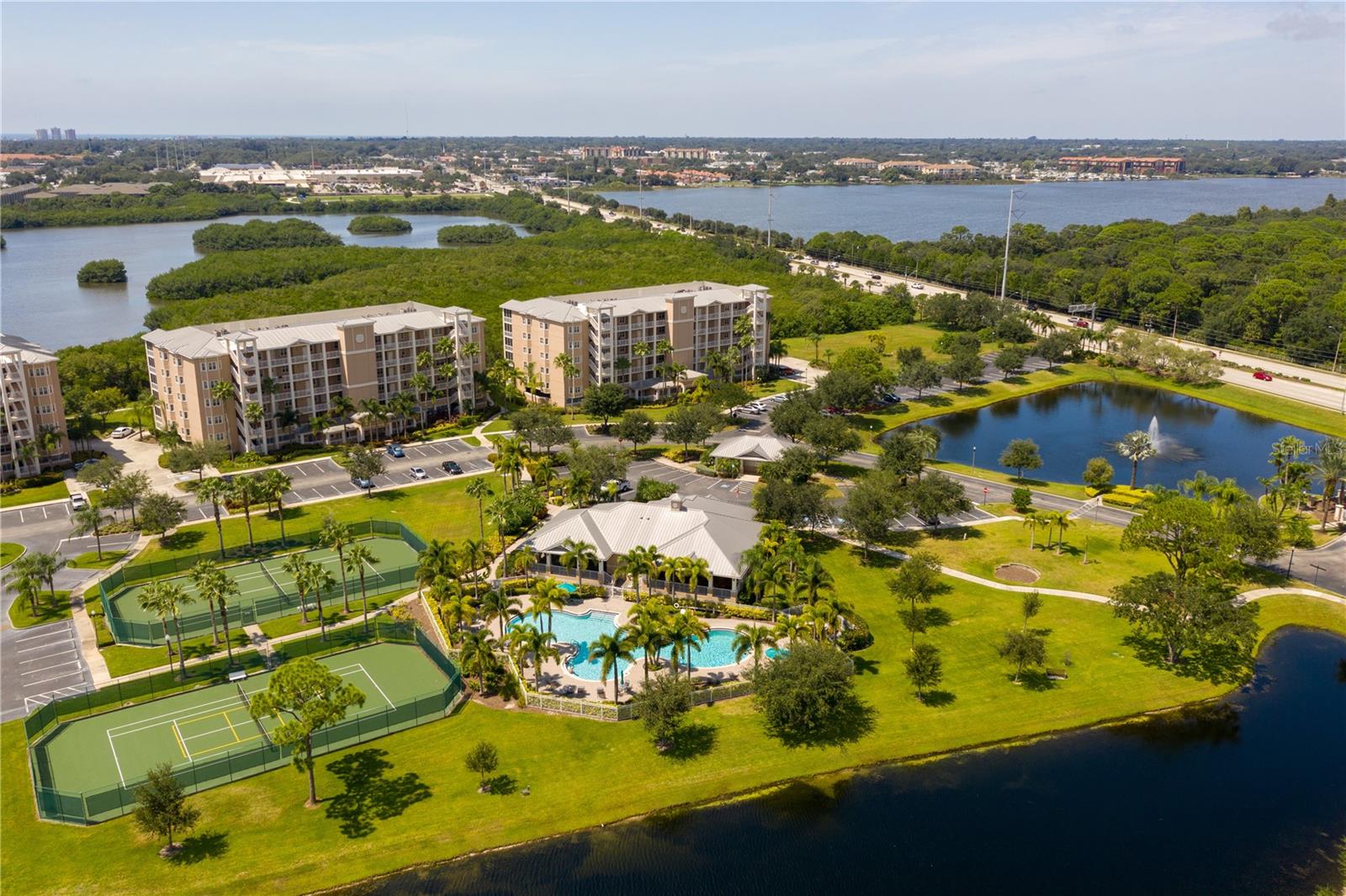 7296 MARATHON DR #404, SEMINOLE, FL, 33777