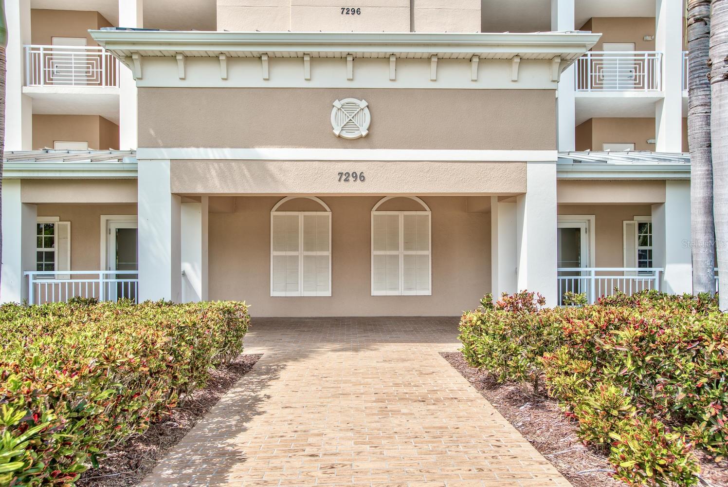 7296 MARATHON DR #404, SEMINOLE, FL, 33777