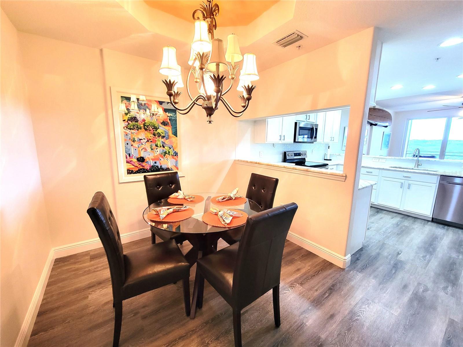 7296 MARATHON DR #404, SEMINOLE, FL, 33777