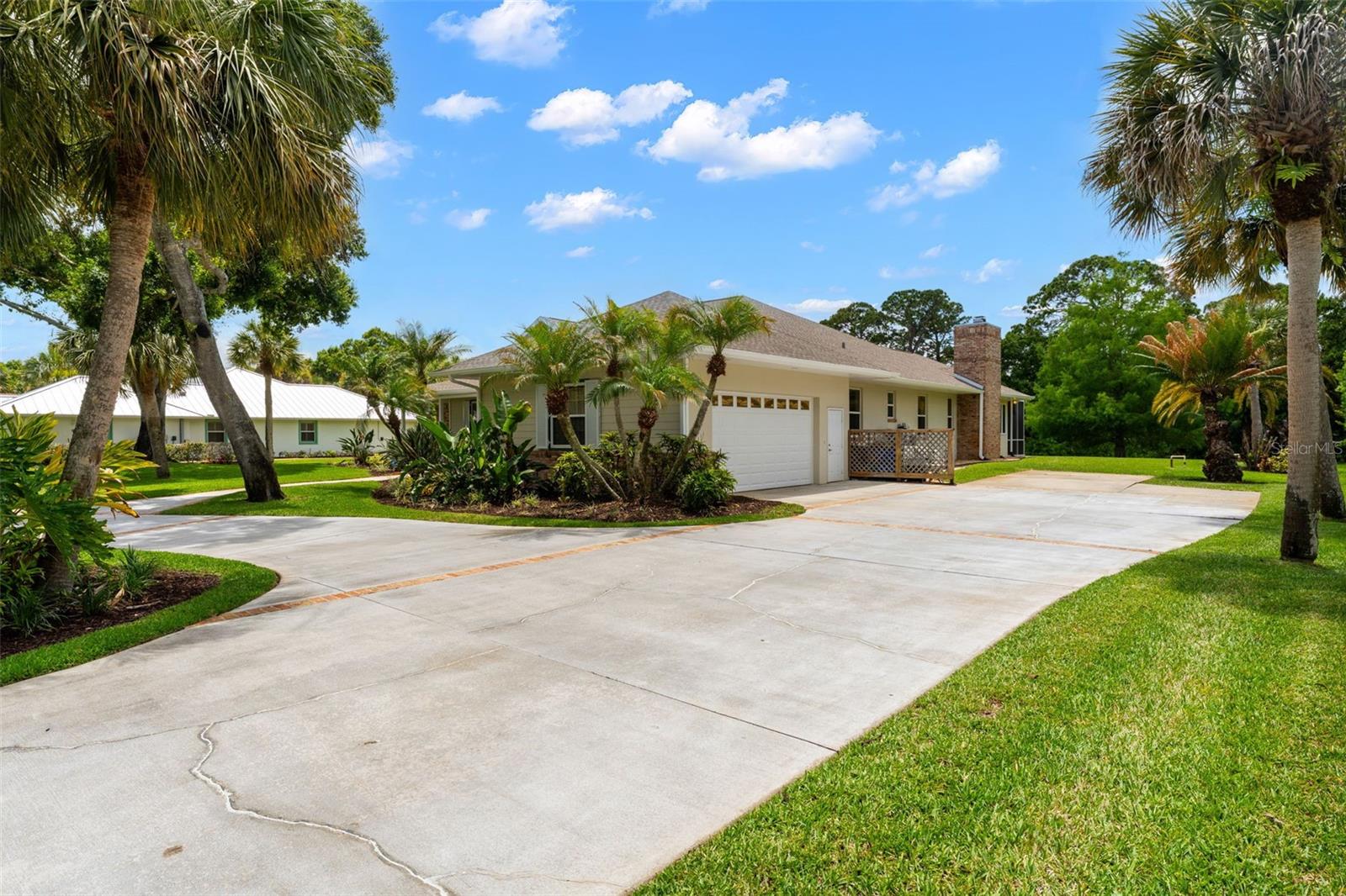 109 HARBOR POINT DR, SEBASTIAN, FL, 32958