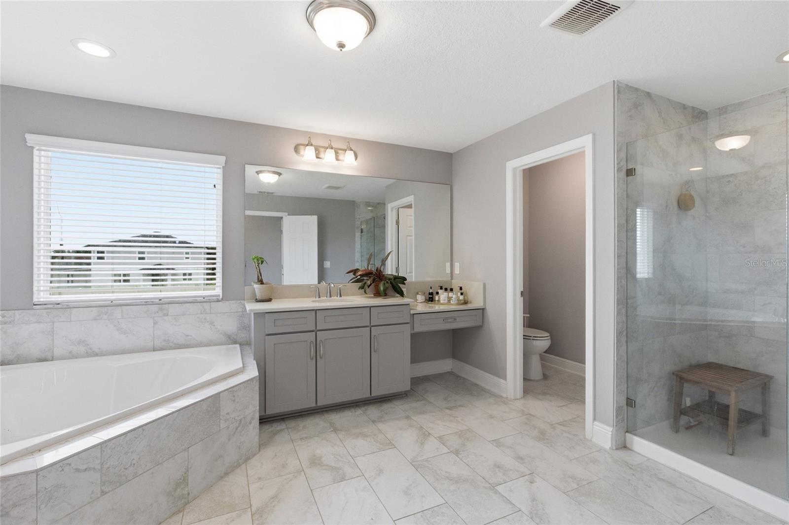 9844 CABERNET AVE, SEFFNER, FL, 33584