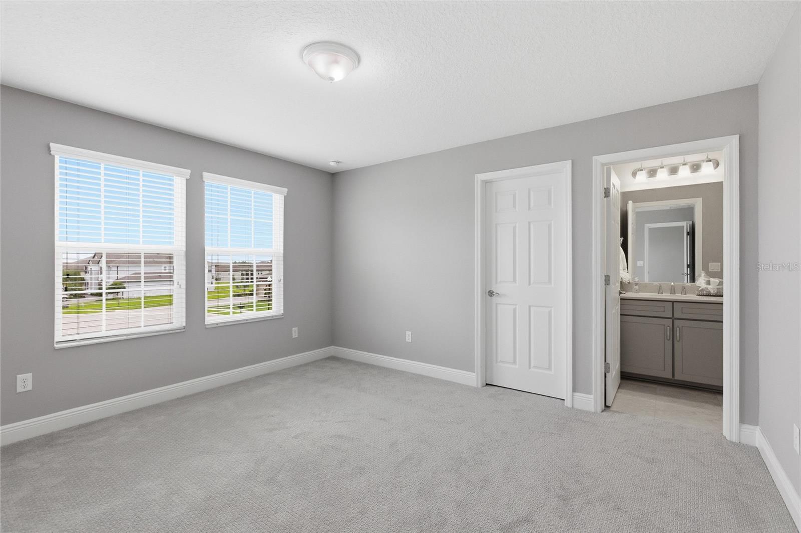 9844 CABERNET AVE, SEFFNER, FL, 33584