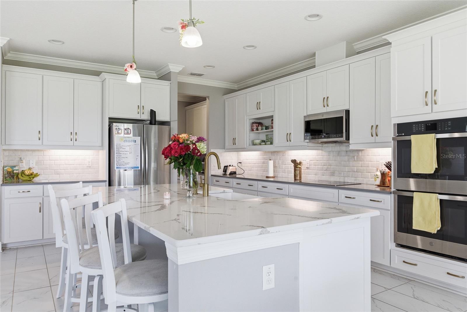 9844 CABERNET AVE, SEFFNER, FL, 33584