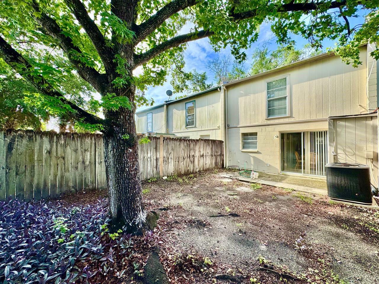 5216 TENNIS COURT CIR #5216, TAMPA, FL, 33617