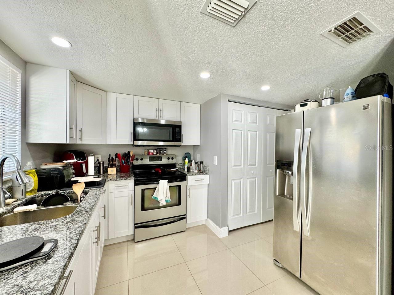 5216 TENNIS COURT CIR #5216, TAMPA, FL, 33617