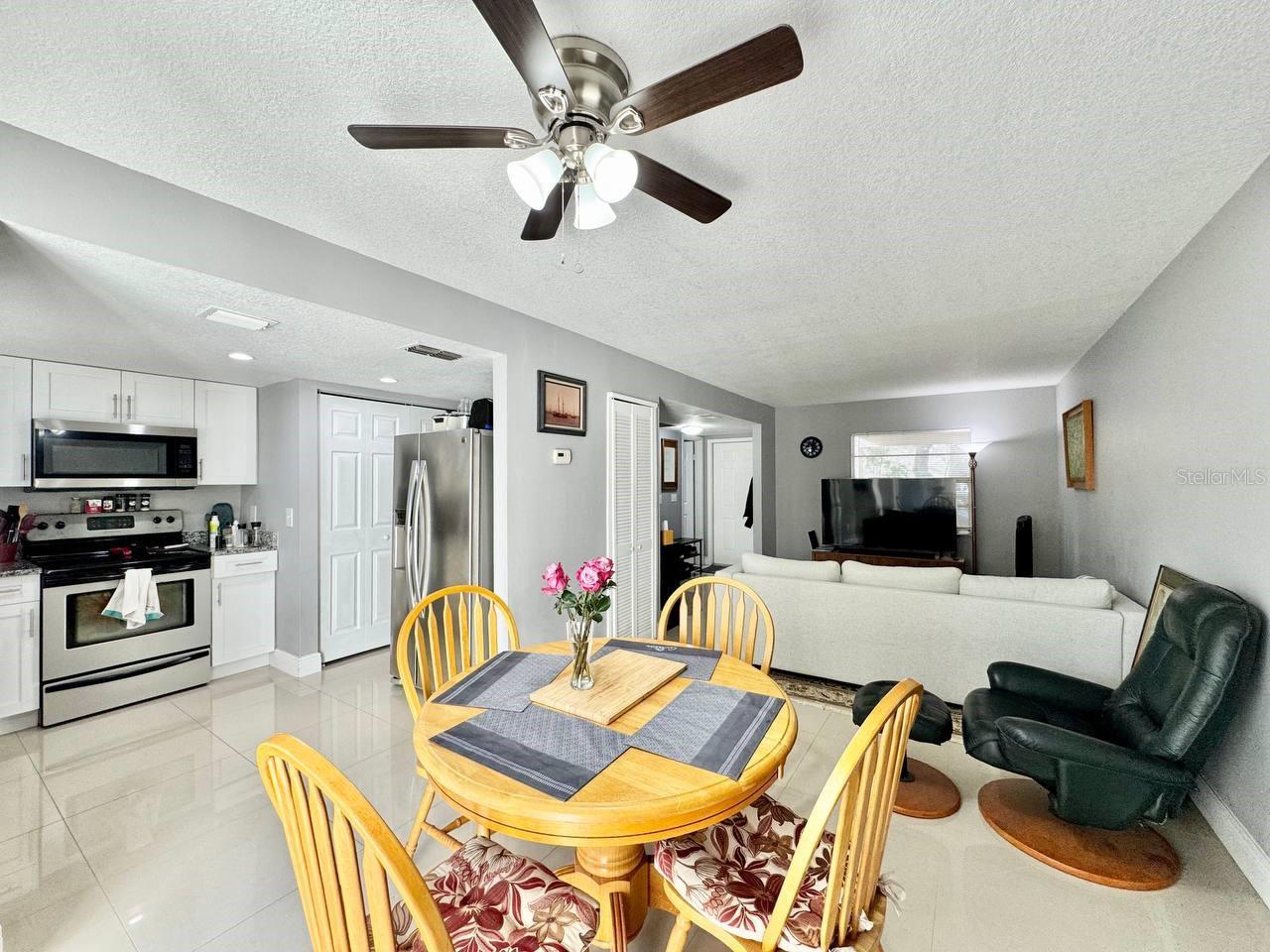 5216 TENNIS COURT CIR #5216, TAMPA, FL, 33617