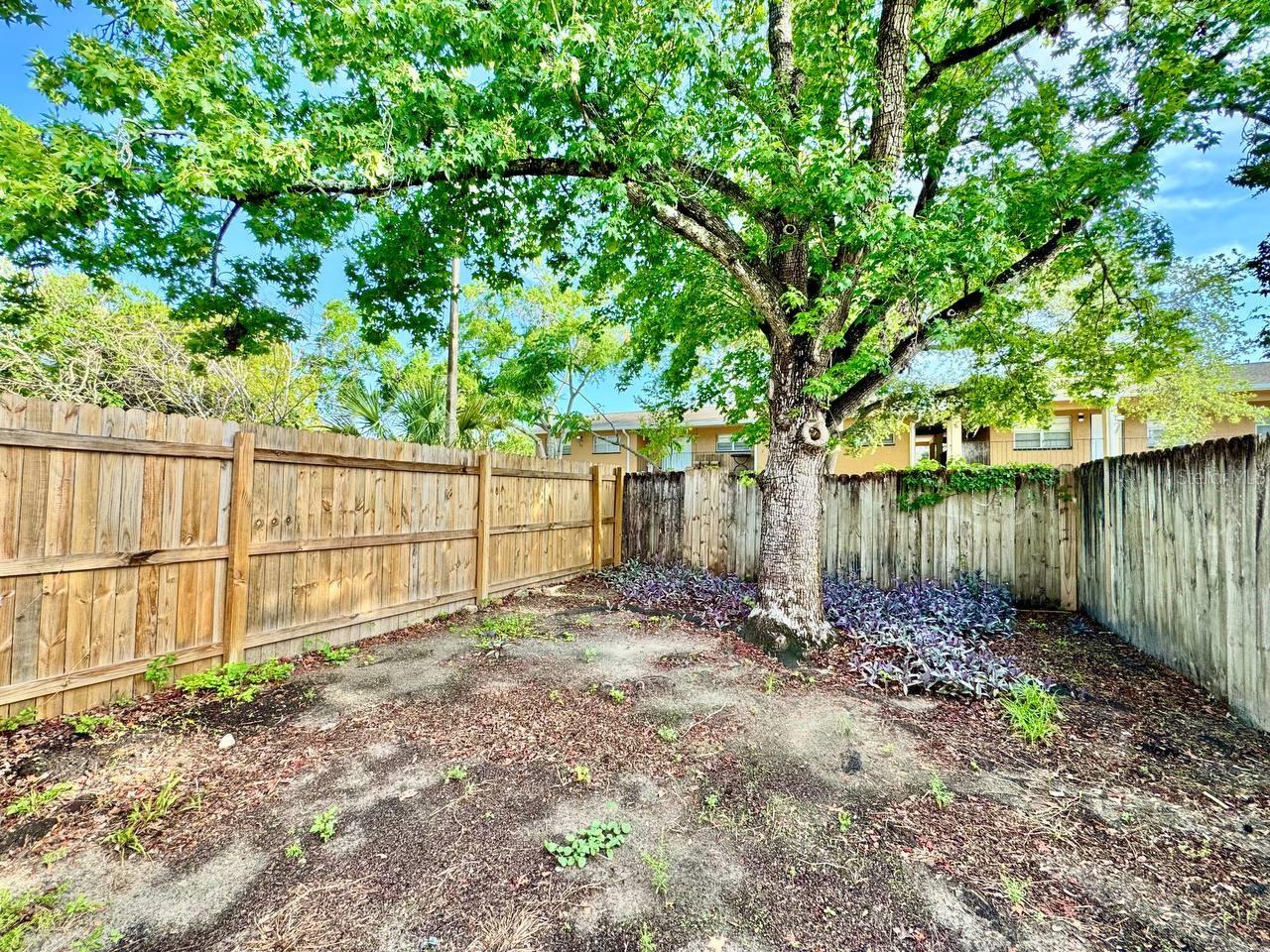5216 TENNIS COURT CIR #5216, TAMPA, FL, 33617