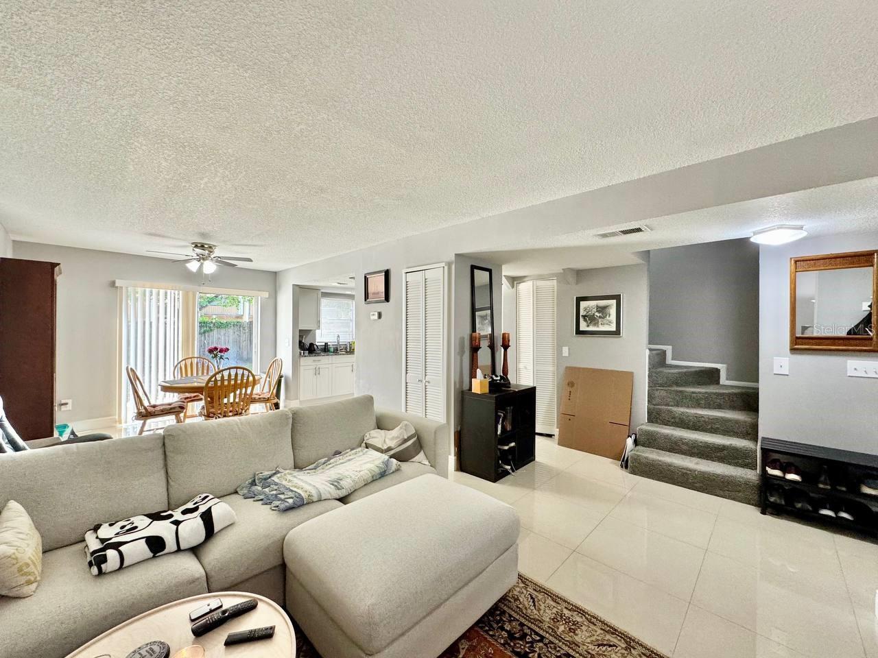 5216 TENNIS COURT CIR #5216, TAMPA, FL, 33617
