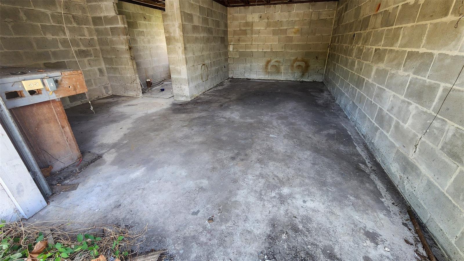 2910 FRANK MOORE RD, PLANT CITY, FL, 33566