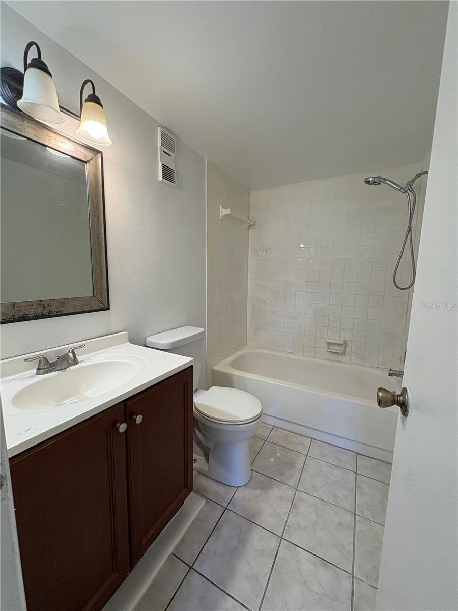944 LAKE DESTINY RD #E, ALTAMONTE SPRINGS, FL, 32714