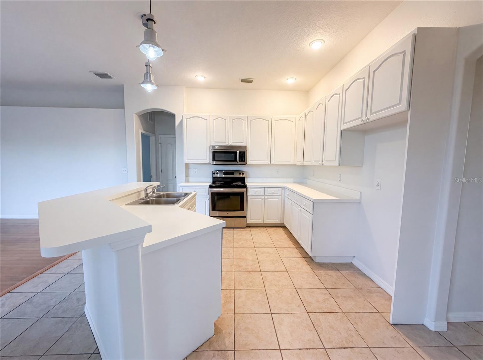 203 TAYLOR BAY LN, BRANDON, FL, 33510