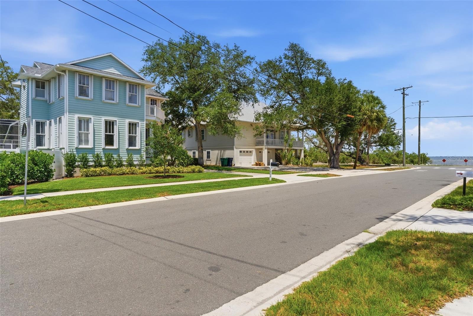 2803 W AVERILL AVE, TAMPA, FL, 33611