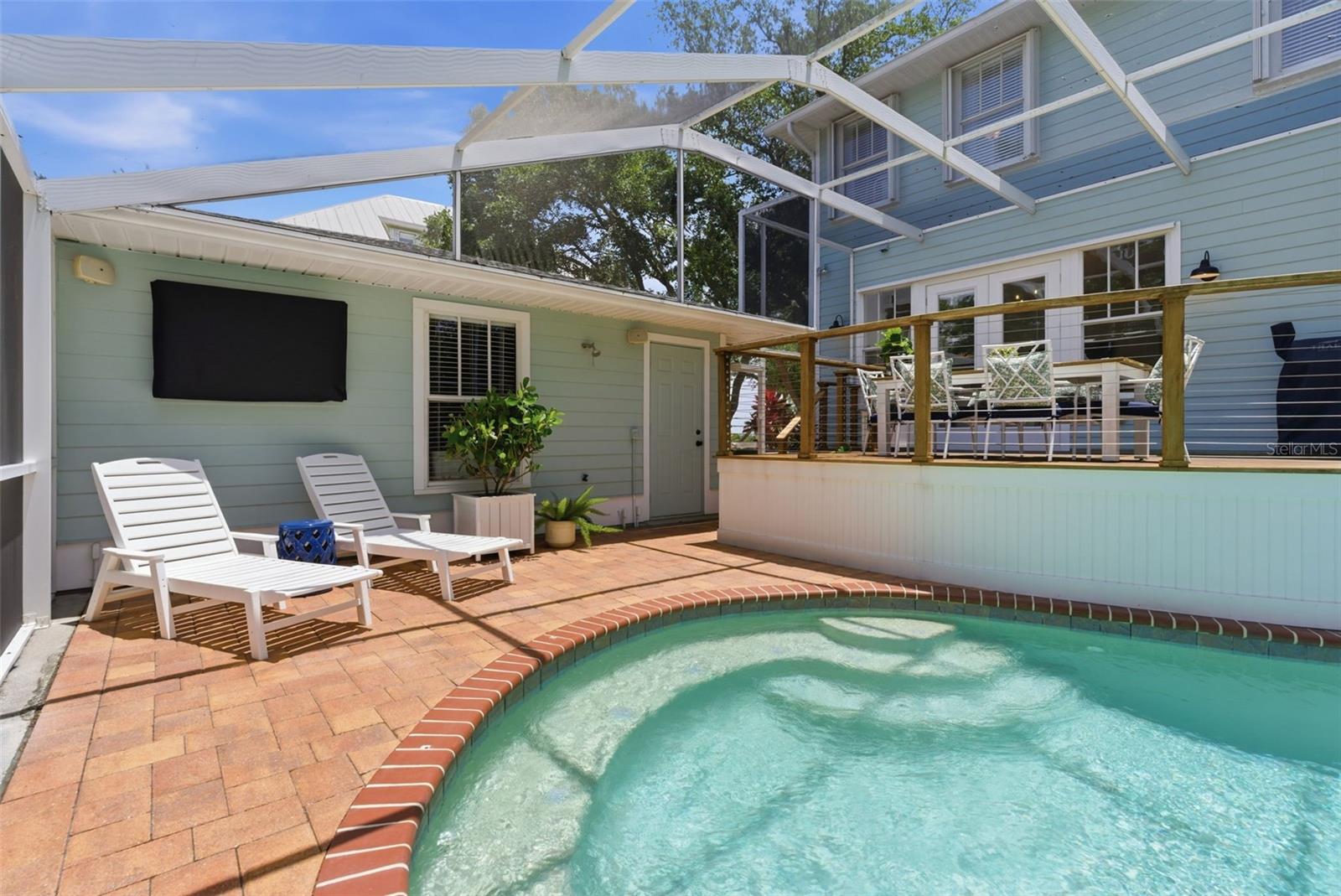 2803 W AVERILL AVE, TAMPA, FL, 33611