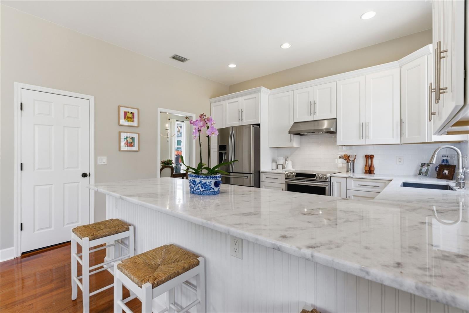 2803 W AVERILL AVE, TAMPA, FL, 33611