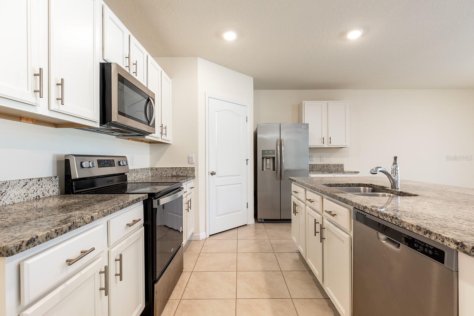 3330 EASTGROVE TER, SANFORD, FL, 32771