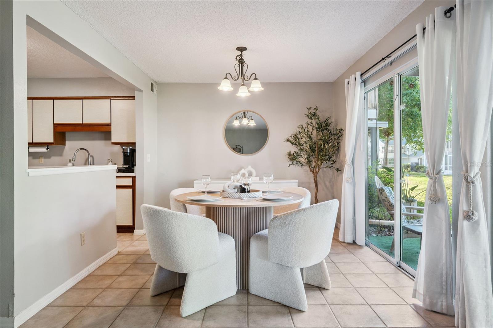 2258 COACH HOUSE BLVD #804, ORLANDO, FL, 32812