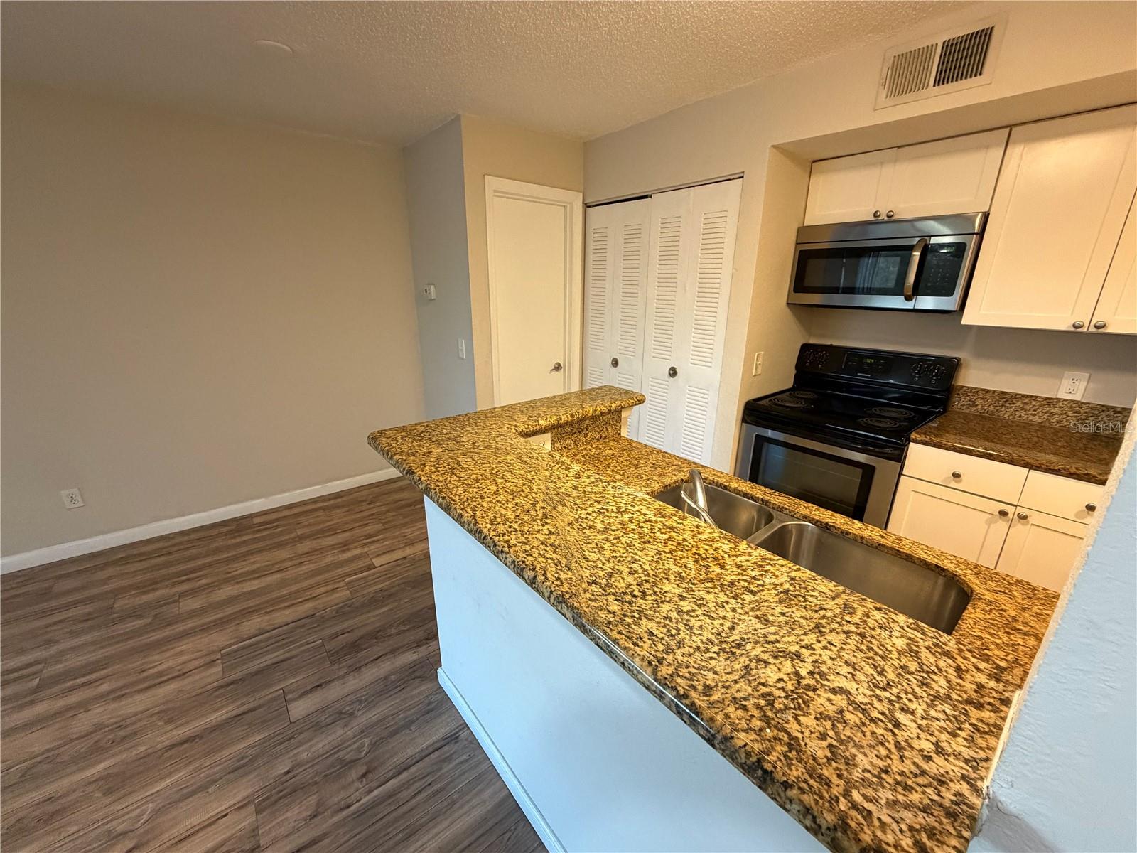 5128 CONROY RD #725, ORLANDO, FL, 32811
