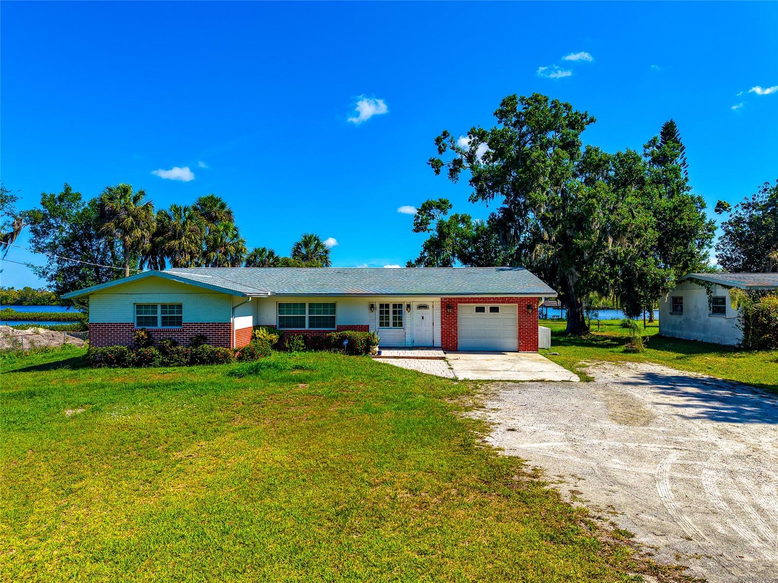 11903 UPPER MANATEE RIVER RD, BRADENTON, FL, 34212