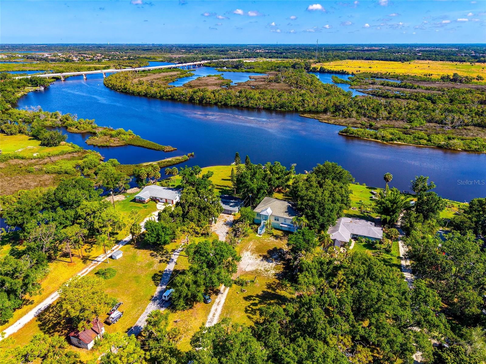 11903 UPPER MANATEE RIVER RD, BRADENTON, FL, 34212
