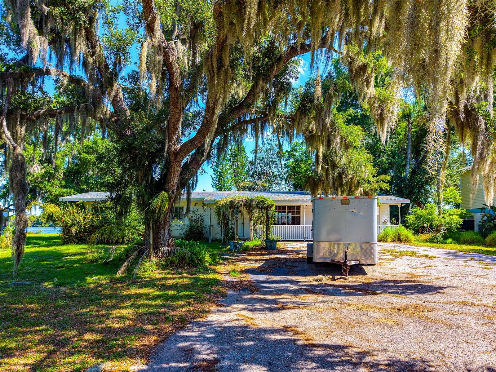 11903 UPPER MANATEE RIVER RD, BRADENTON, FL, 34212
