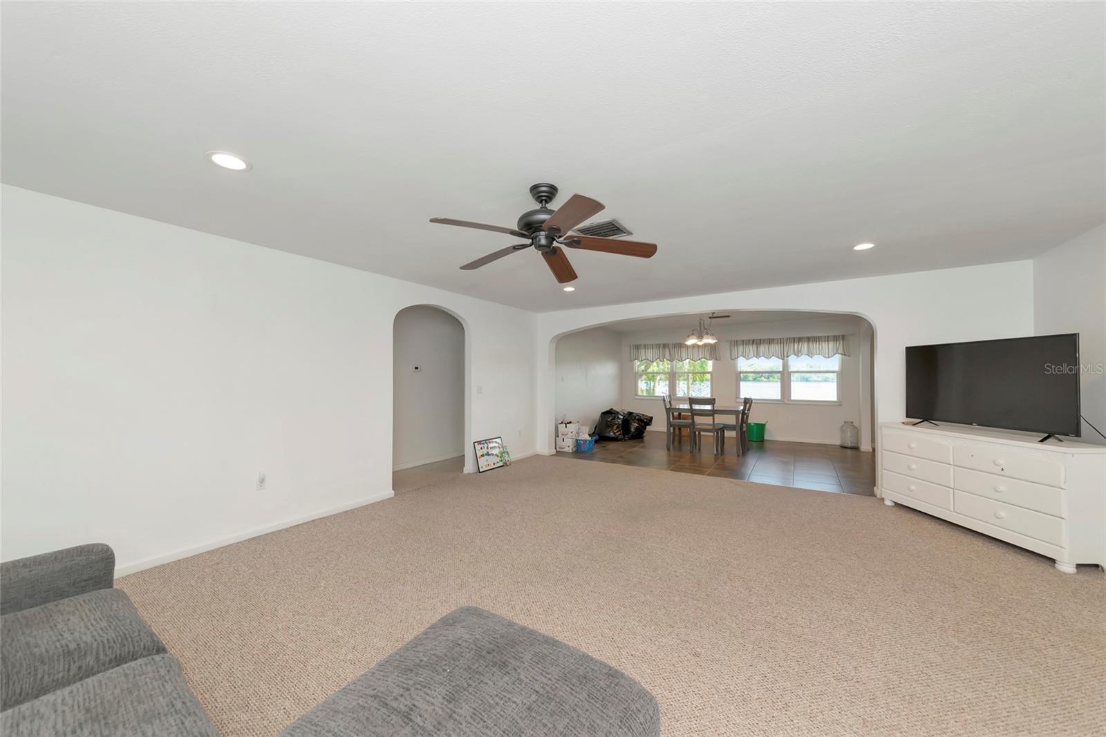 11903 UPPER MANATEE RIVER RD, BRADENTON, FL, 34212