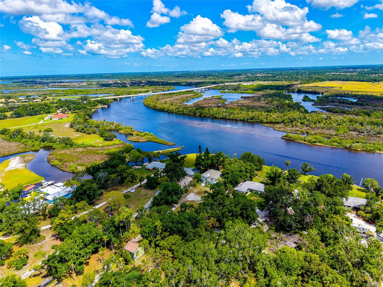 11903 UPPER MANATEE RIVER RD, BRADENTON, FL, 34212