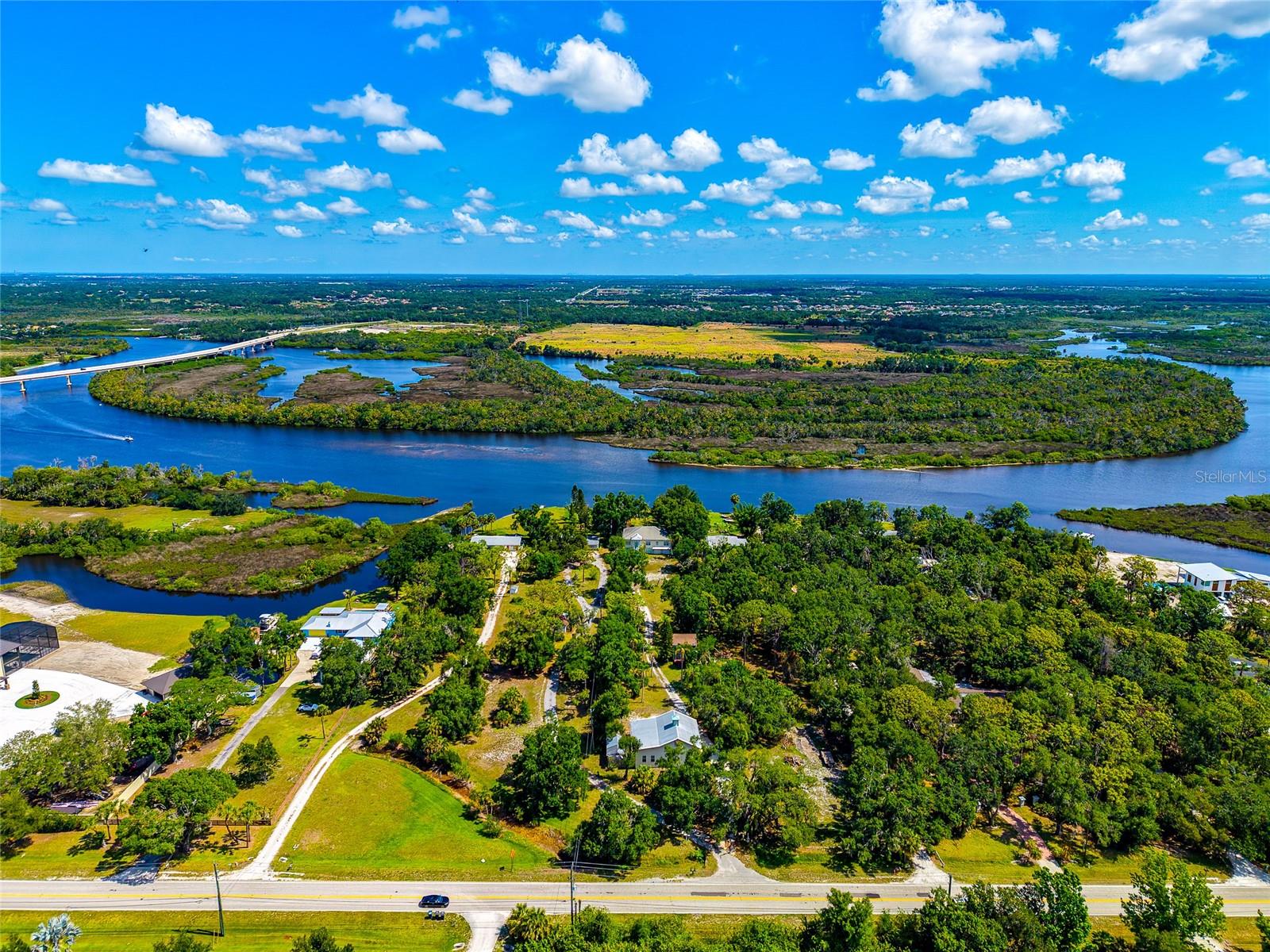 11903 UPPER MANATEE RIVER RD, BRADENTON, FL, 34212