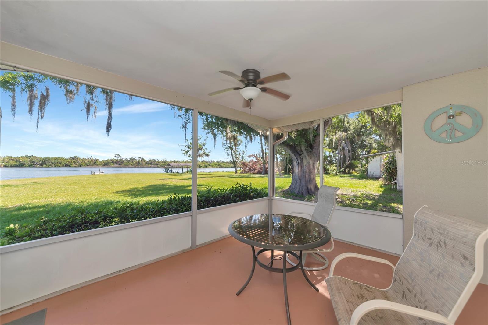 11903 UPPER MANATEE RIVER RD, BRADENTON, FL, 34212