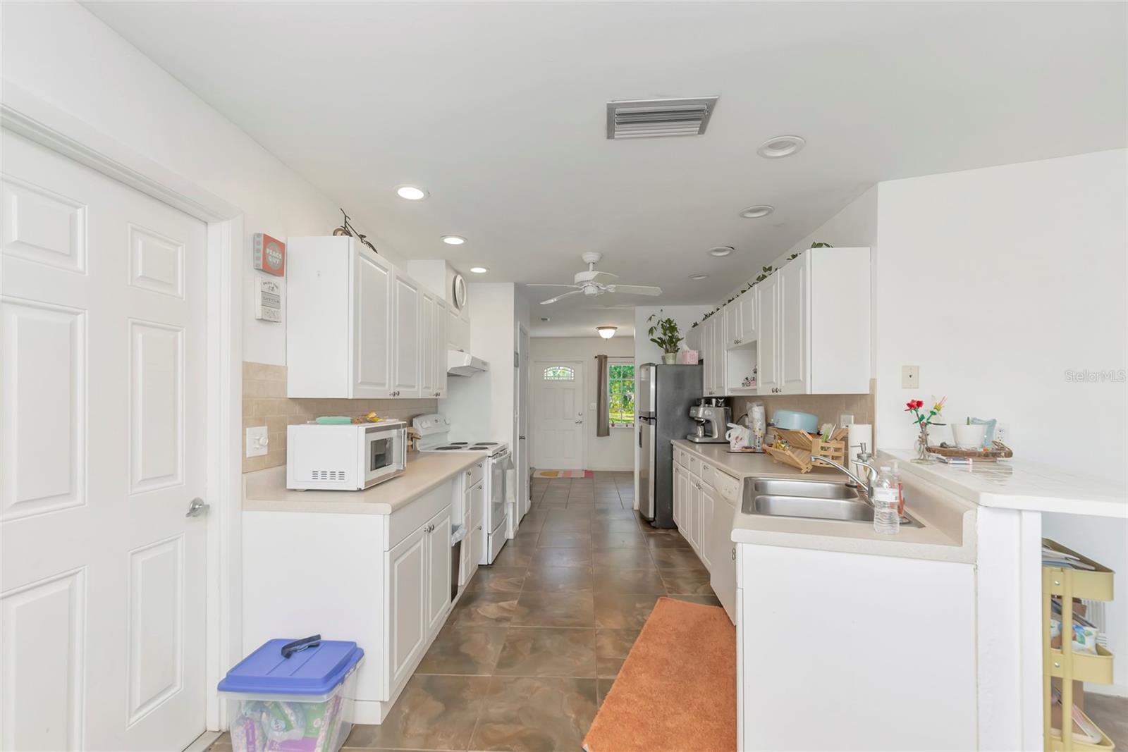 11903 UPPER MANATEE RIVER RD, BRADENTON, FL, 34212