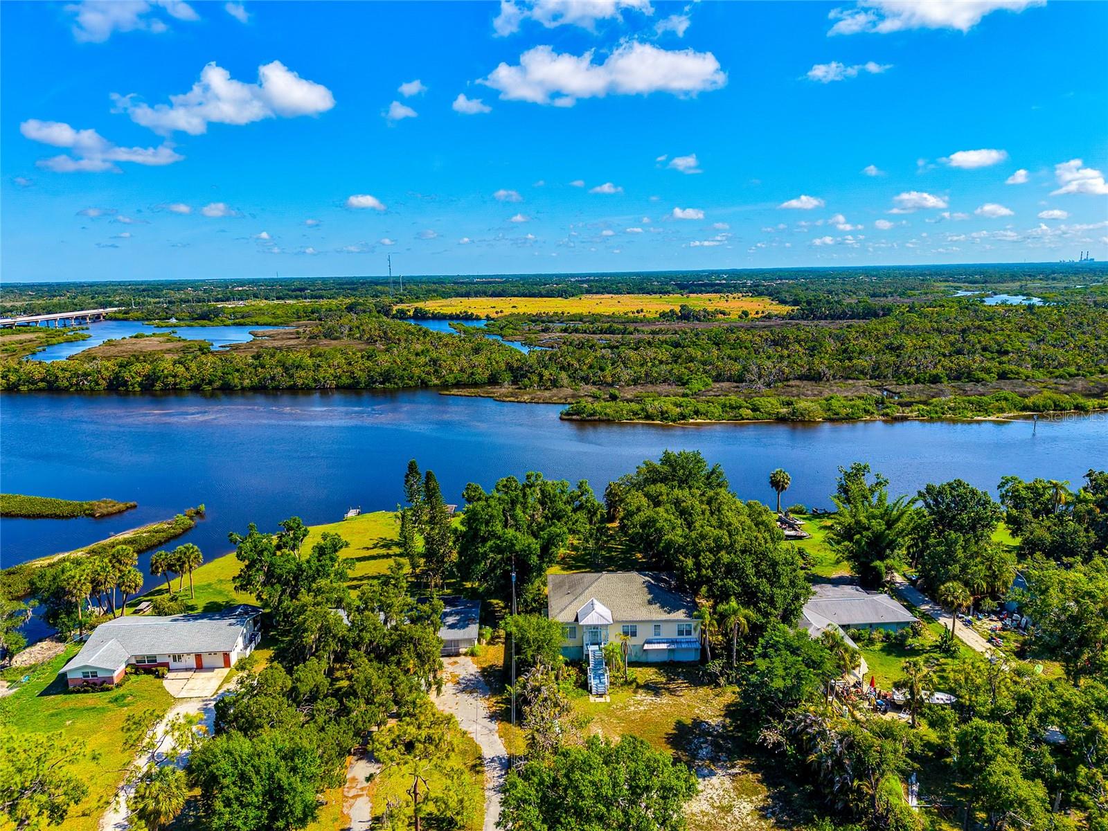 11903 UPPER MANATEE RIVER RD, BRADENTON, FL, 34212