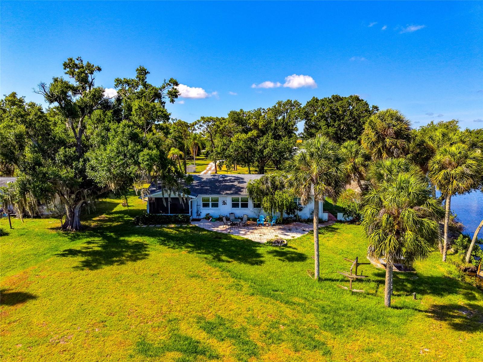 11903 UPPER MANATEE RIVER RD, BRADENTON, FL, 34212