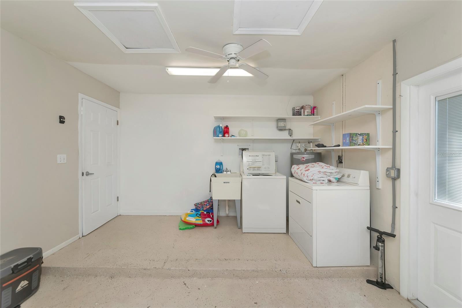 11903 UPPER MANATEE RIVER RD, BRADENTON, FL, 34212