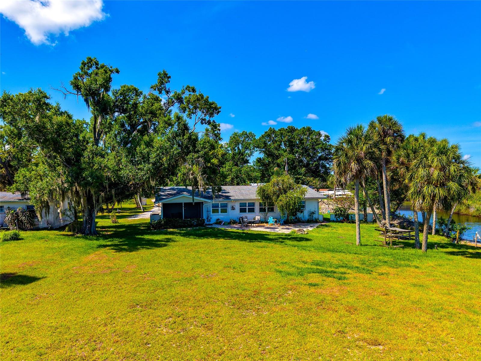 11903 UPPER MANATEE RIVER RD, BRADENTON, FL, 34212