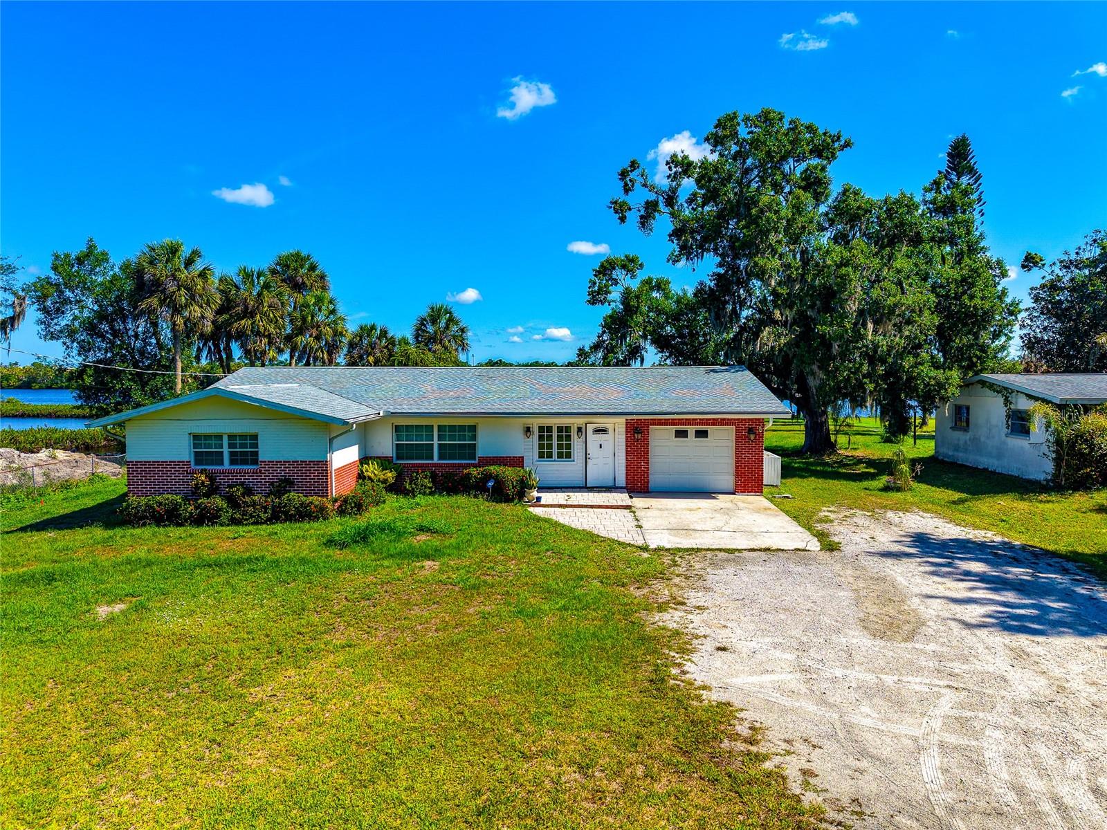 11903 UPPER MANATEE RIVER RD, BRADENTON, FL, 34212