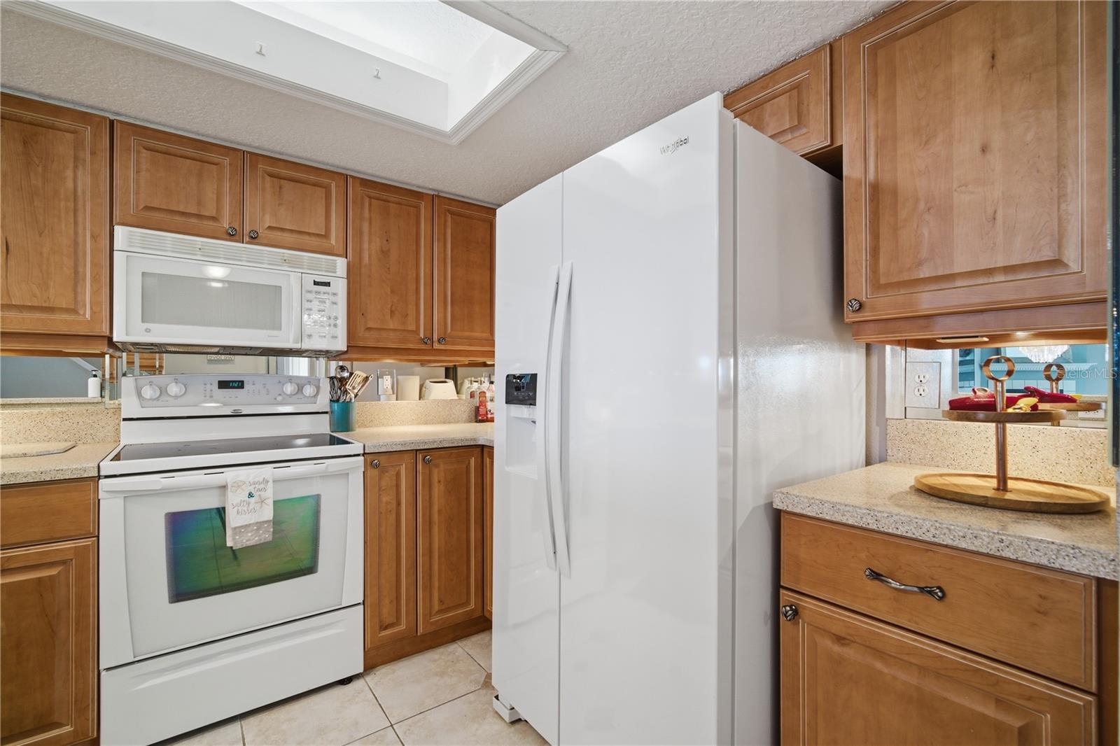 643 GARLAND CIR, INDIAN ROCKS BEACH, FL, 33785