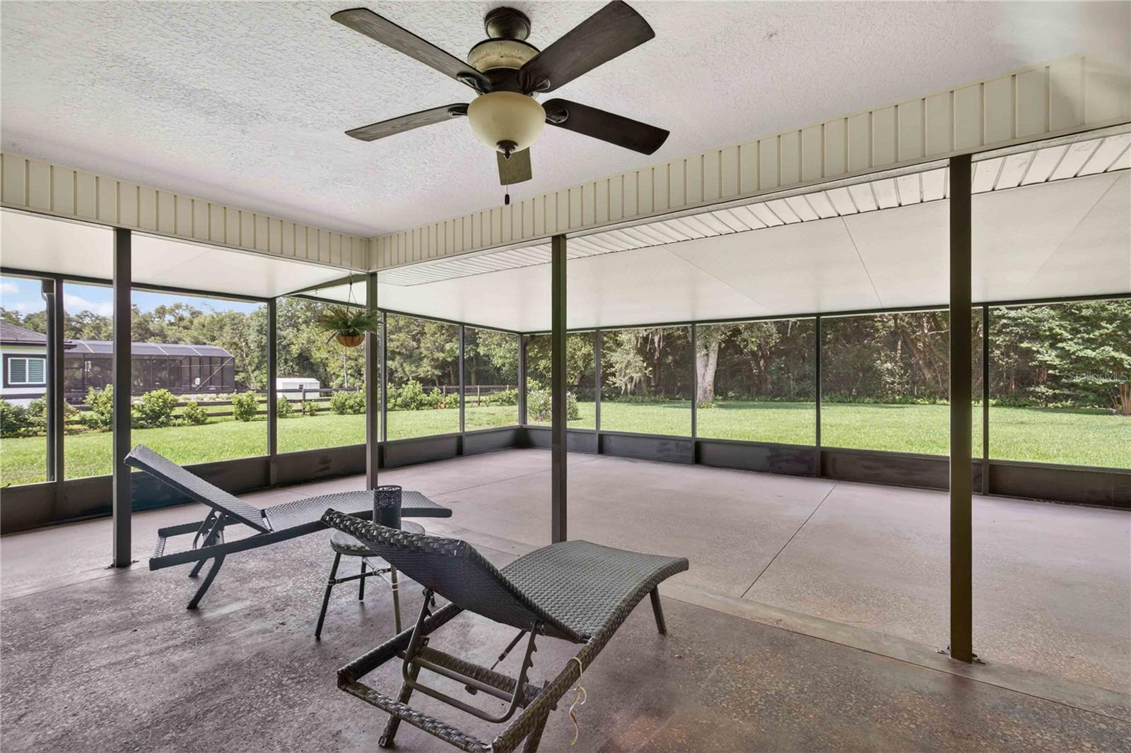 22733 STALLION DR, SORRENTO, FL, 32776