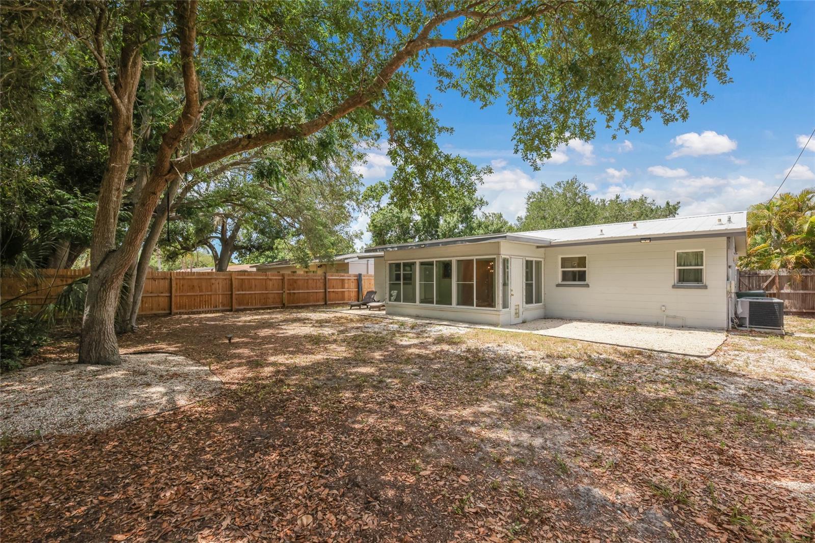 2654 GRAND CAYMAN ST, SARASOTA, FL, 34231