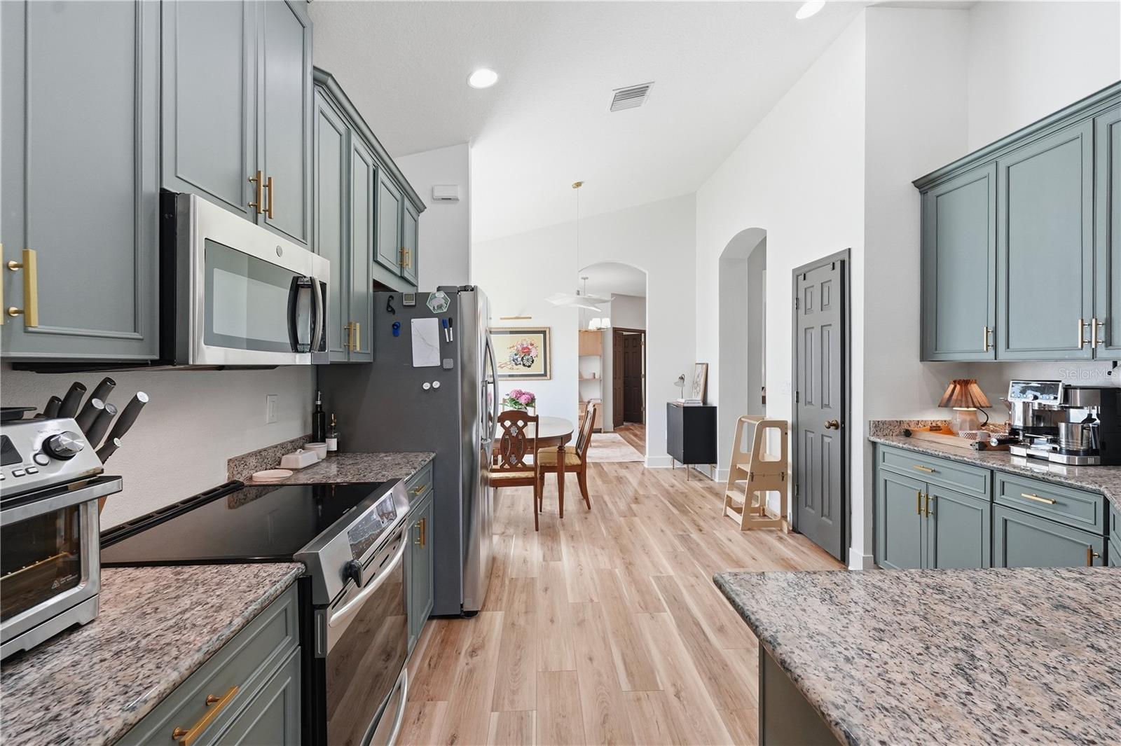 8504 GRAND ASPEN WAY, RIVERVIEW, FL, 33578